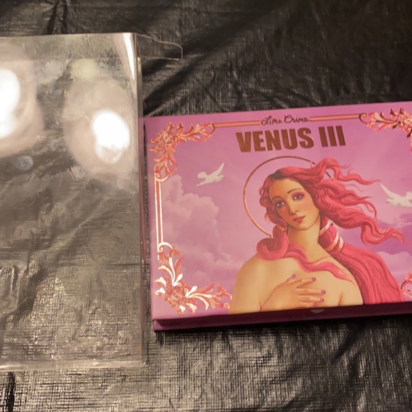 Eyeshadow - Picture 4 of 5